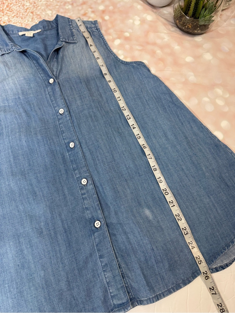 beachlunchlounge Sleeveless Tencel Denim Button-Down Top - Blue Small - Picture 8 of 10